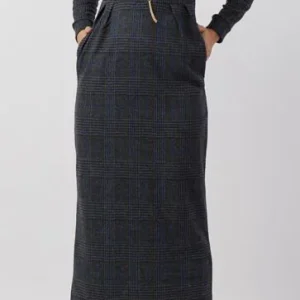 Abaya Longue Cintrée Bleu Marine