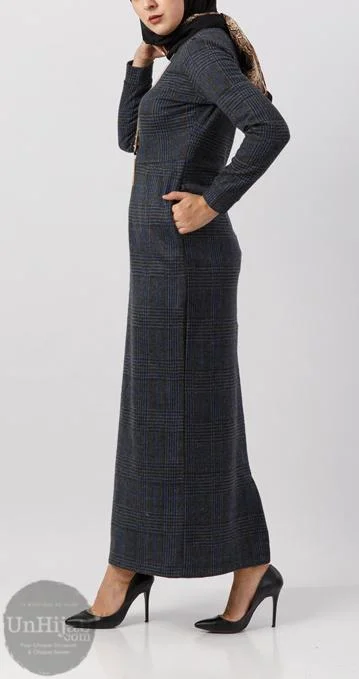 Abaya Longue Cintrée Bleu Marine – Image 3