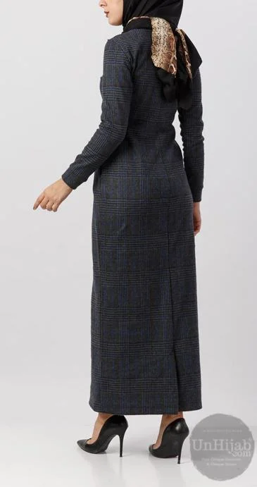 Abaya Longue Cintrée Bleu Marine – Image 4